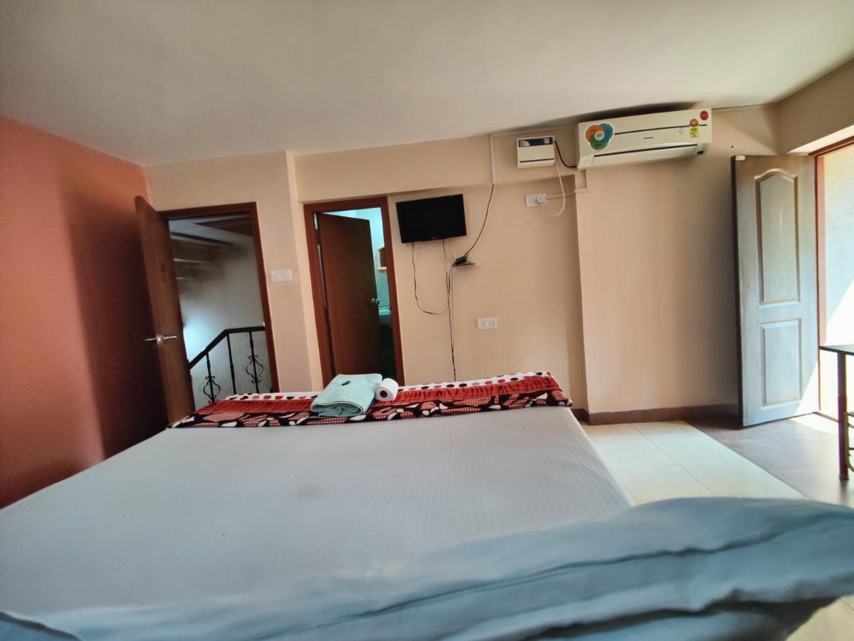 Guest house Menezes House *
